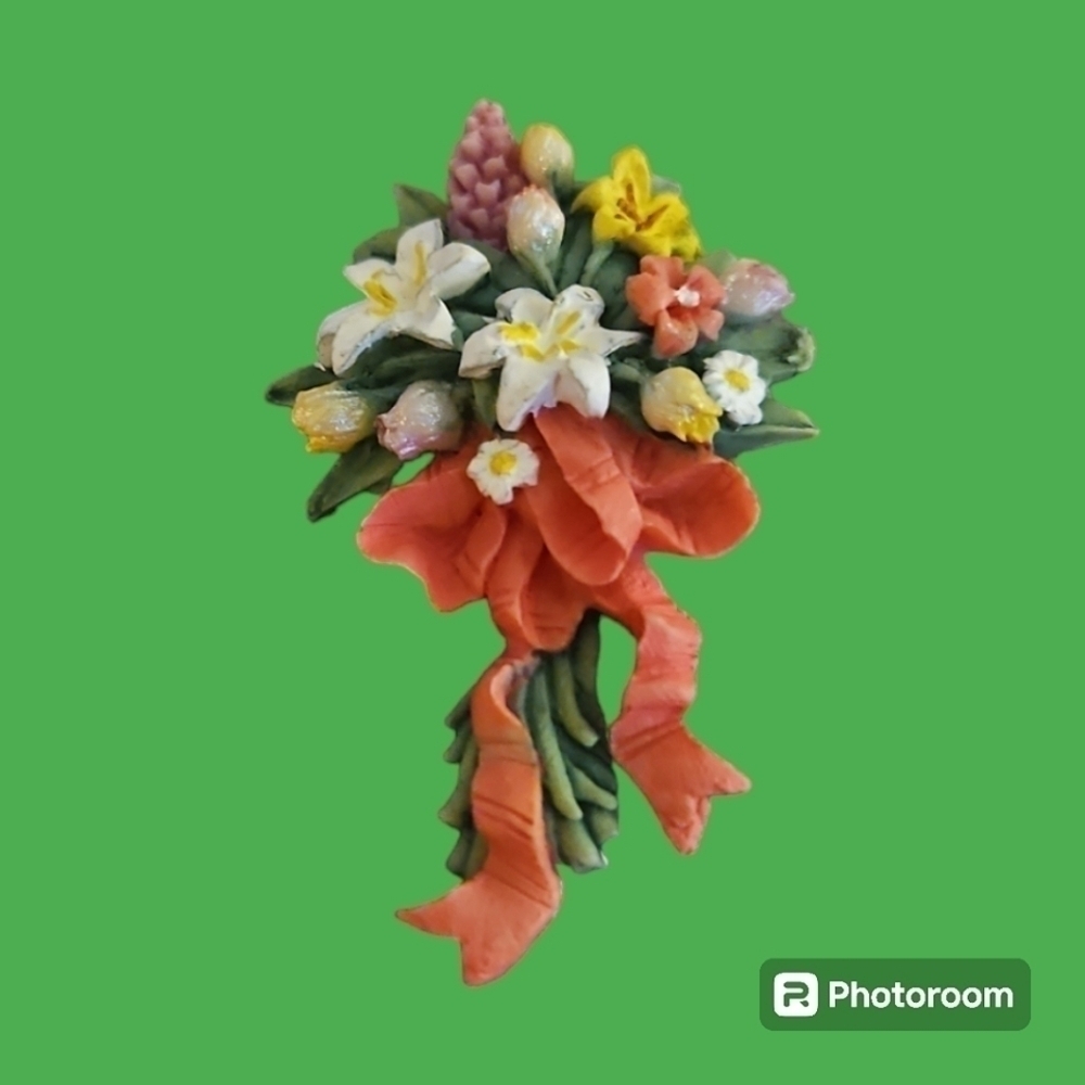 5/$25 Resin Spring Lily Flowers Boquet Romantic Coquette Bow Lapel Pin